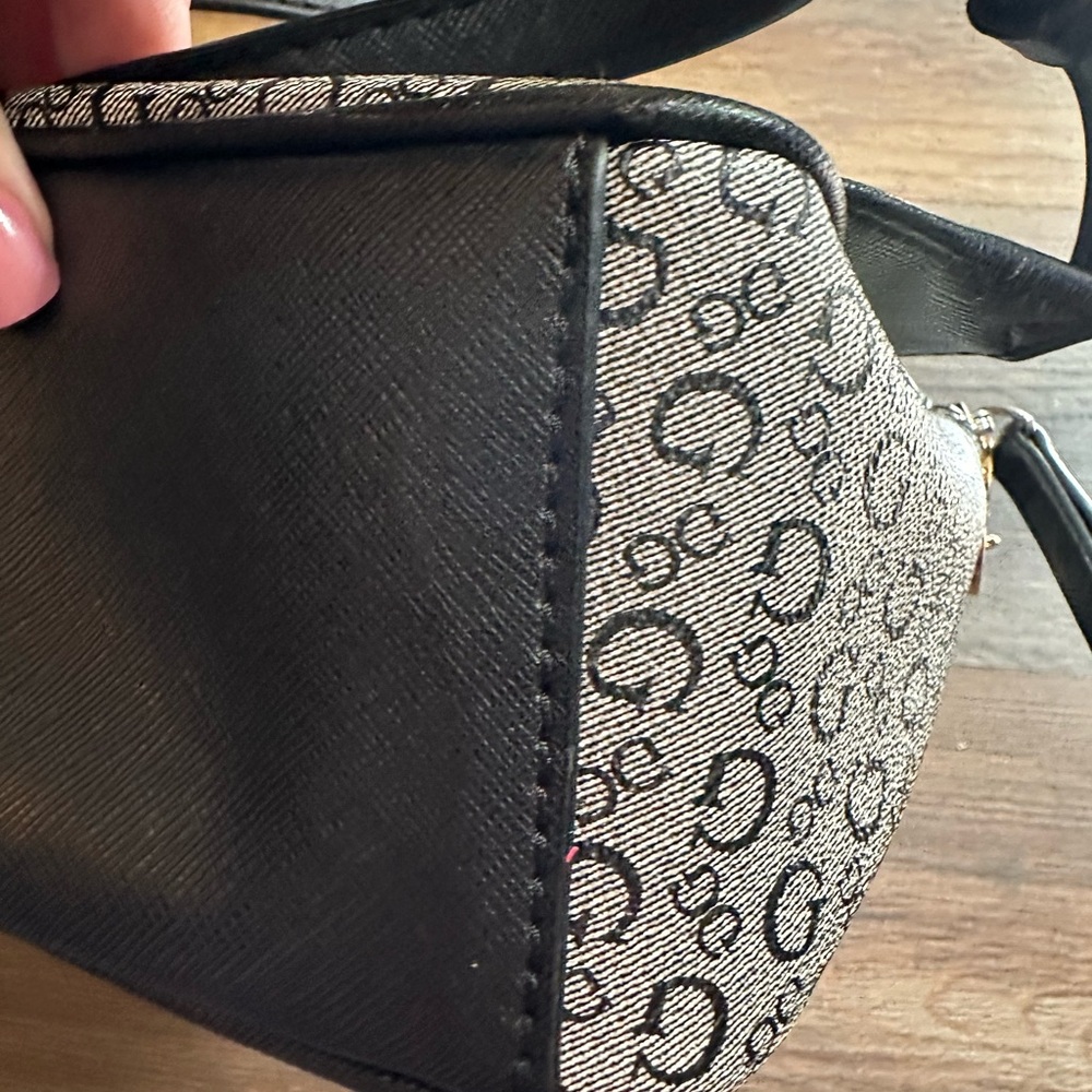 Guess Mini Backpack - image 8